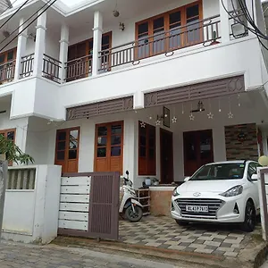 Prakriti Fortkochi Air Conditioned Séjour chez l'habitant Kochi